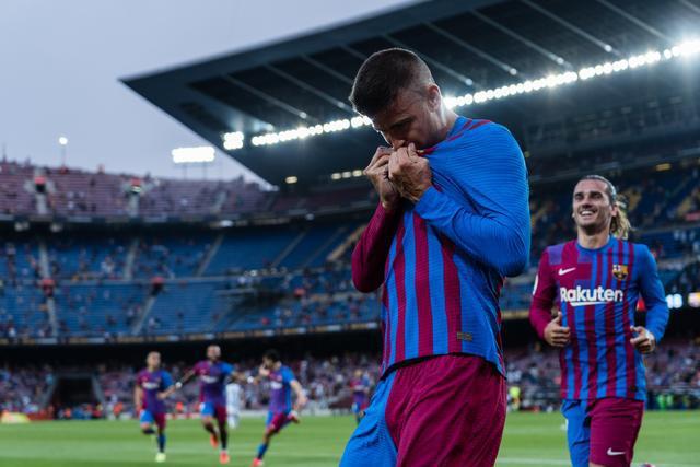 周琦为肘击道歉：我是下意识反应 不是故意的